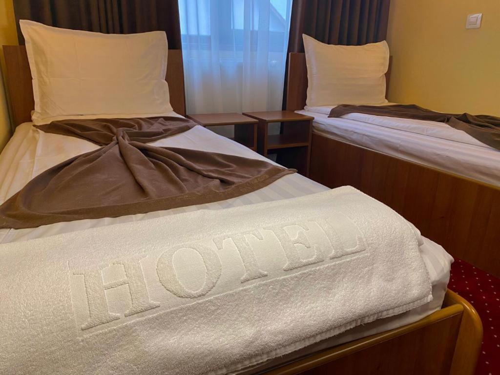 Hotel Termal Geoagiu Băi Buitenkant foto